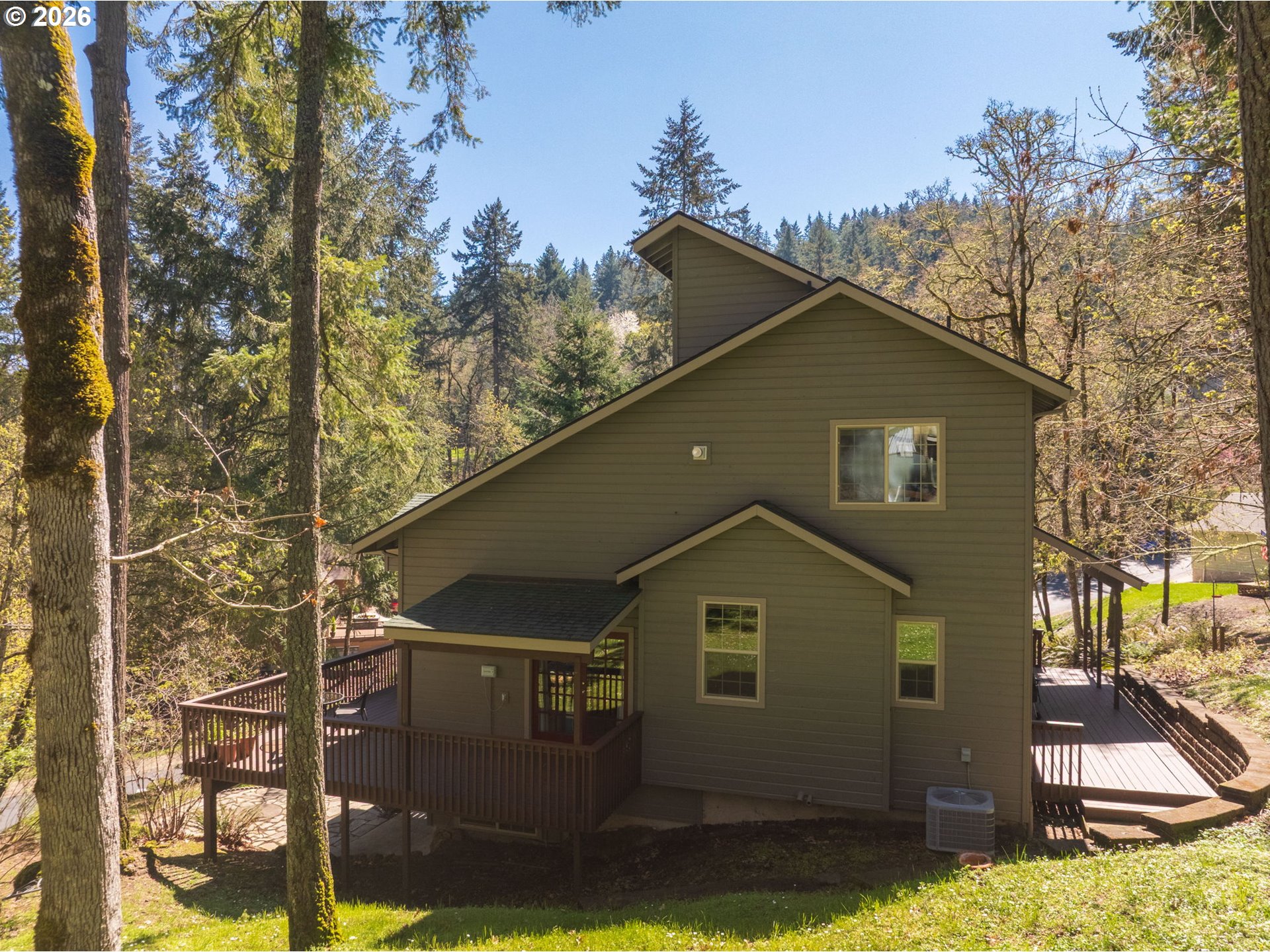 217 Rockridge Loop Eugene, OR 97405 - Photo 4 of 48