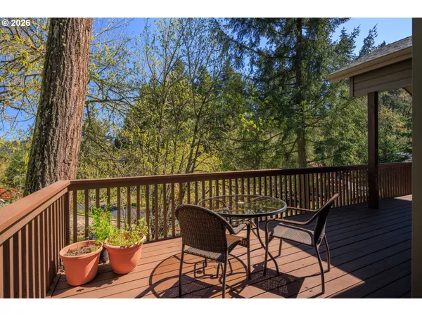 $769,000 | 217 Rockridge Loop, Eugene, OR 97405