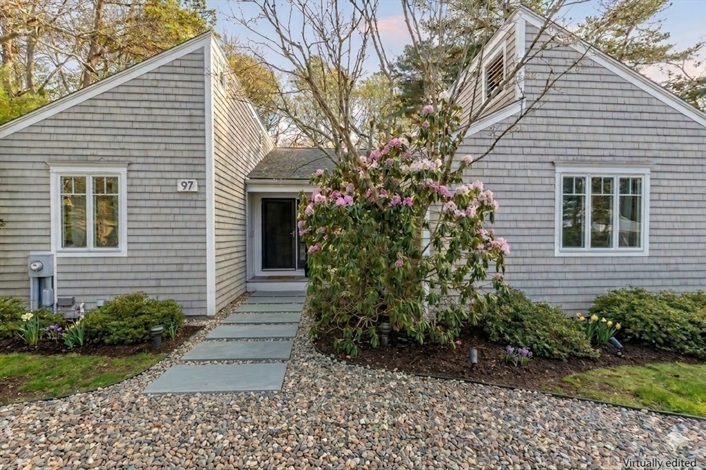 97 Walton Heath Way Mashpee, MA 02649 - Photo 2 of 36