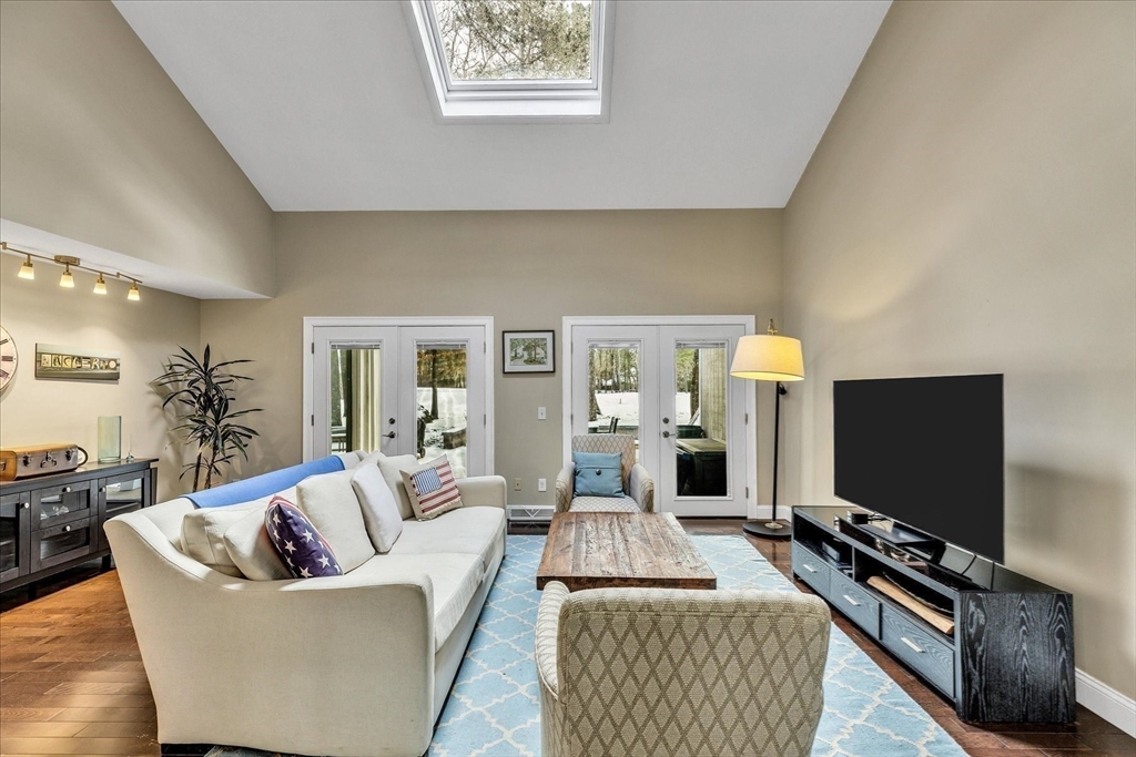 97 Walton Heath Way Mashpee, MA 02649 - Photo 10 of 36