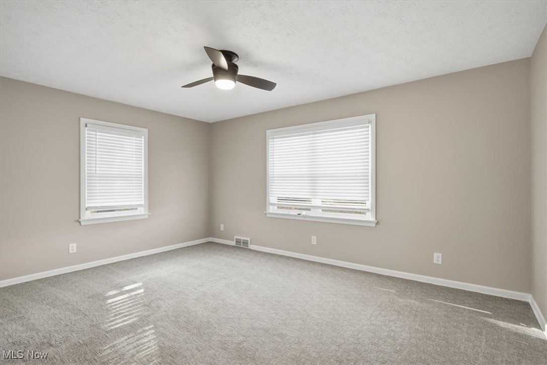 483 Rothrock Road Akron, OH 44333 - Photo 25 of 49