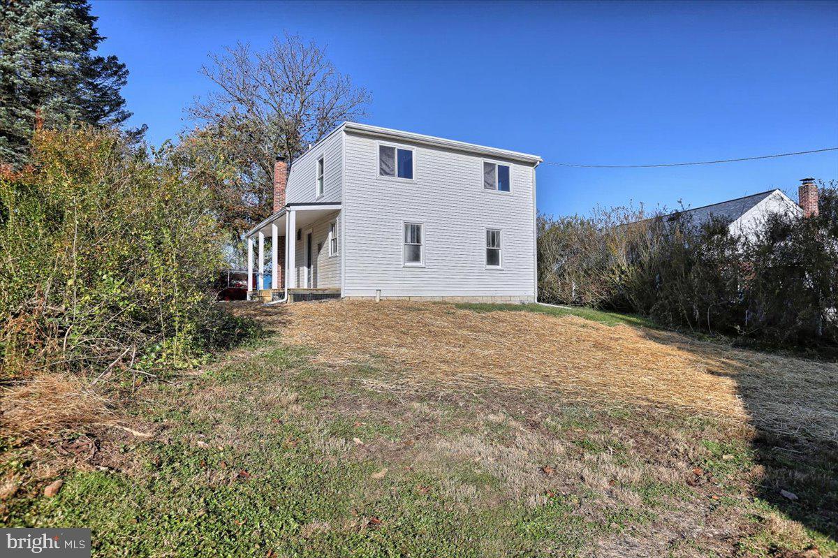 1015 Hilltop Road York, PA 17408 - Photo 17 of 26 Gallery Image 17