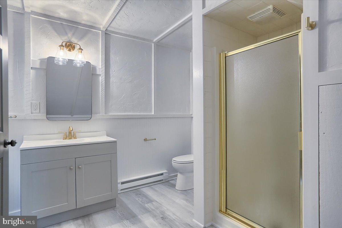 1015 Hilltop Road York, PA 17408 - Photo 7 of 26 Gallery Image 7
