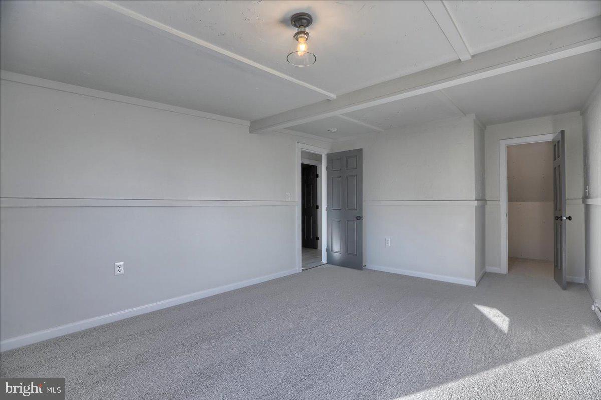 1015 Hilltop Road York, PA 17408 - Photo 9 of 26 Gallery Image 9