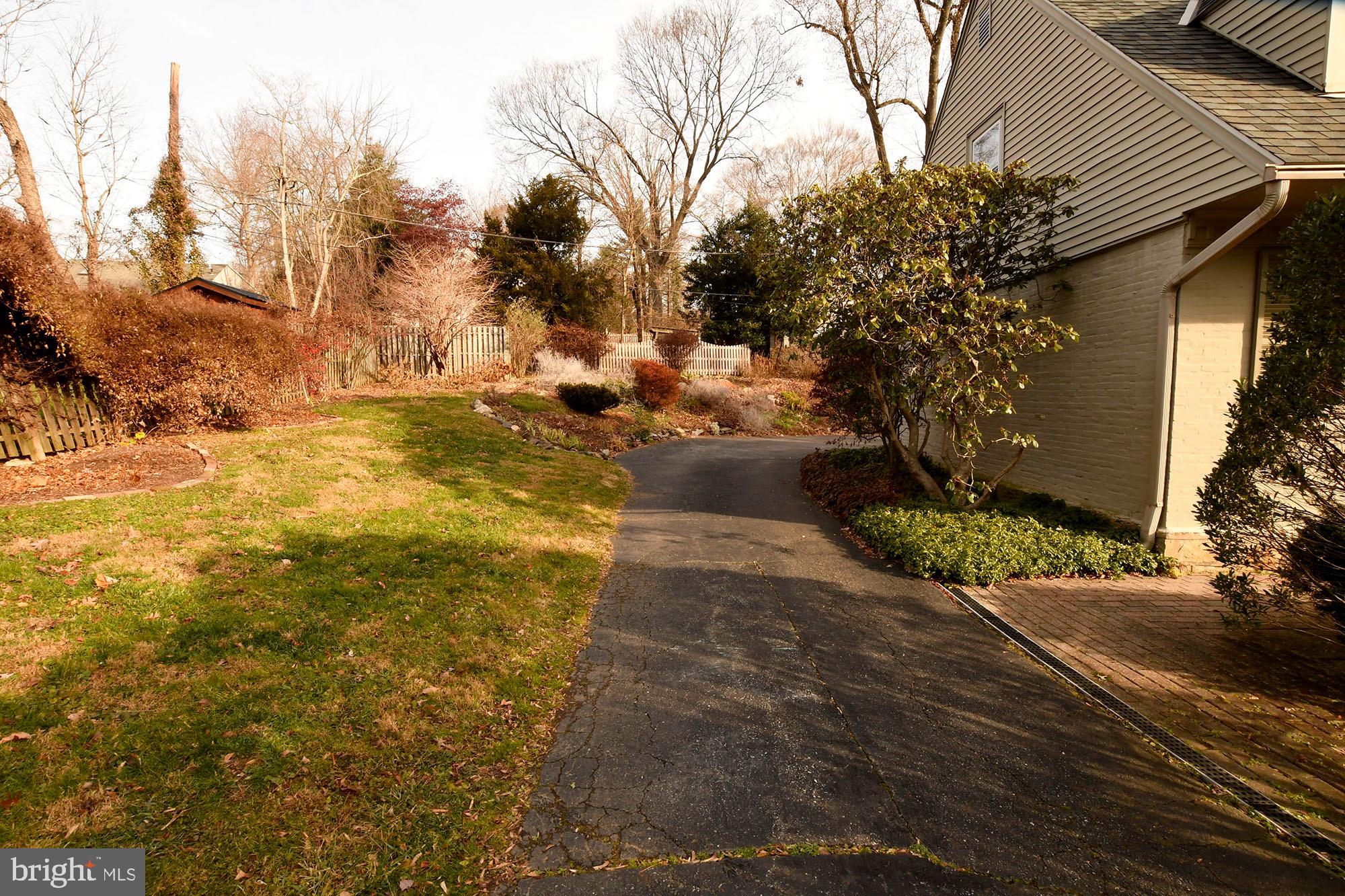 7 Valley View Road Rose Valley, PA 19063 - Photo 25 of 45 Yard