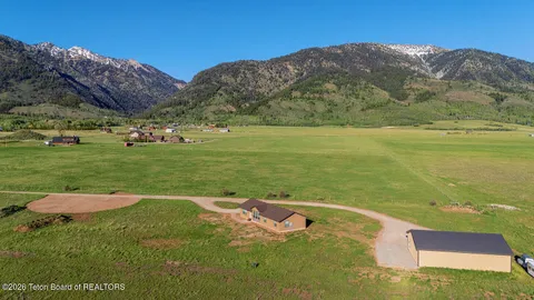 $835,000 | 184 Buttercup Lane, Bedford, WY 83112