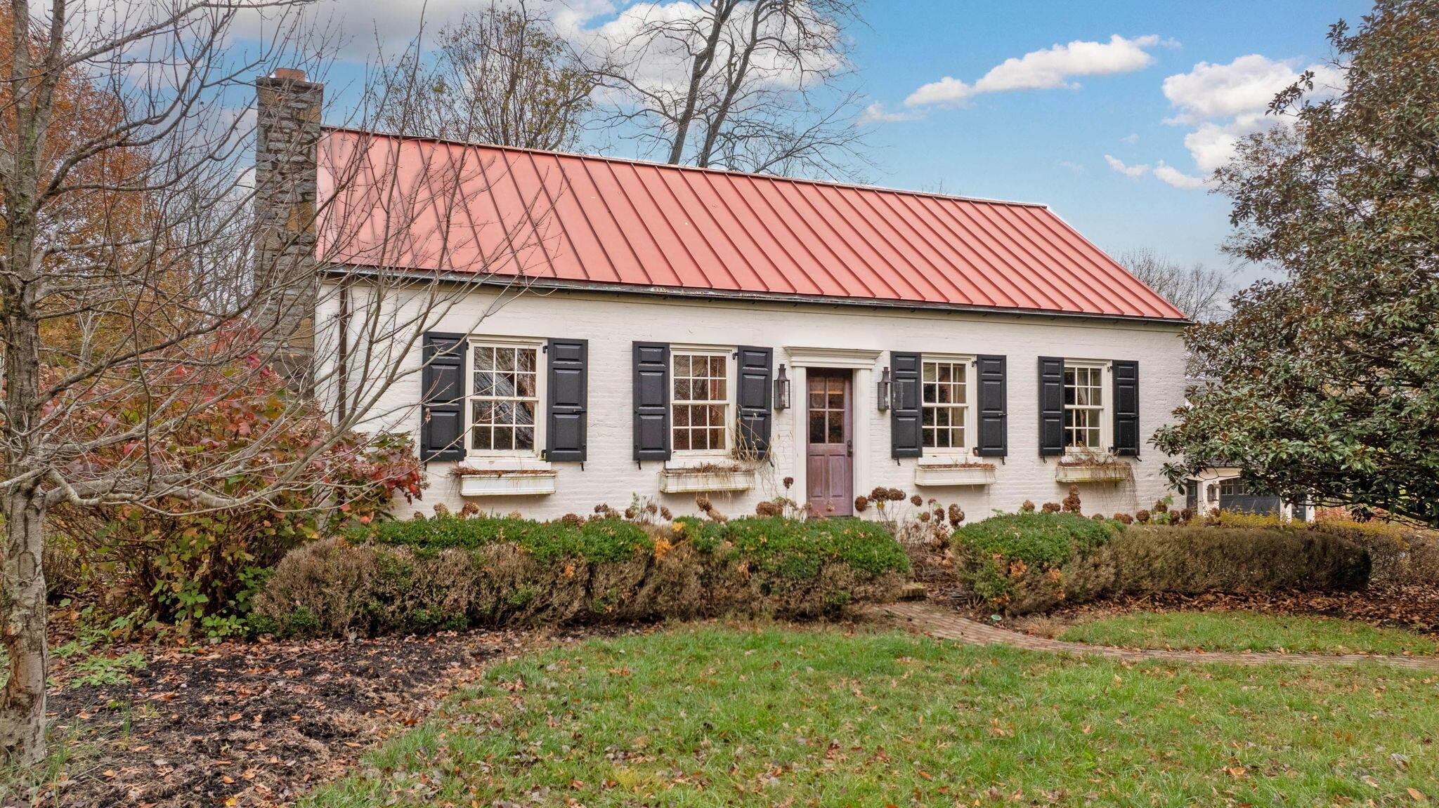 7805 Brill Road Cincinnati, OH 45243 - Photo 42 of 139 42-web-or-mls-7805BrillRoadGuestHouse_Ho