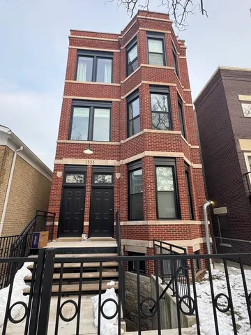 $3,250 | 1535 North Maplewood Avenue, Unit G, Chicago, IL 60622