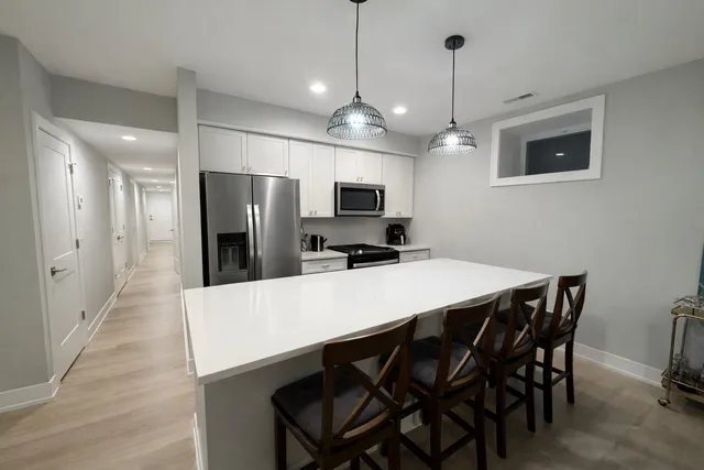 $3,250 | 1535 North Maplewood Avenue, Unit G, Chicago, IL 60622