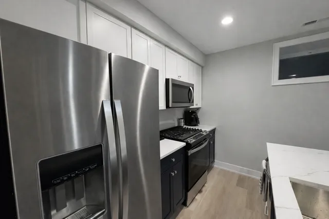 $3,250 | 1535 North Maplewood Avenue, Unit G, Chicago, IL 60622