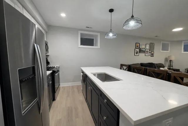 $3,250 | 1535 North Maplewood Avenue, Unit G, Chicago, IL 60622