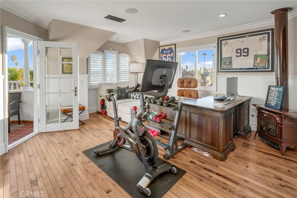 309 21st Street Huntington Beach, CA 92648 - Photo 30 of 38 a view of a room with gym equipment