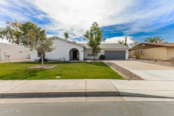 $565,000 | 913 West Summit Place, Chandler, AZ 85224
