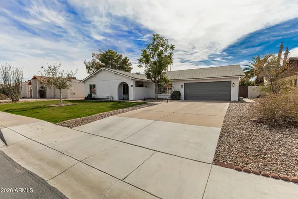 $565,000 | 913 West Summit Place, Chandler, AZ 85224