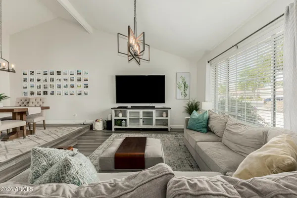 $565,000 | 913 West Summit Place, Chandler, AZ 85224