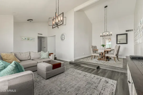 $565,000 | 913 West Summit Place, Chandler, AZ 85224