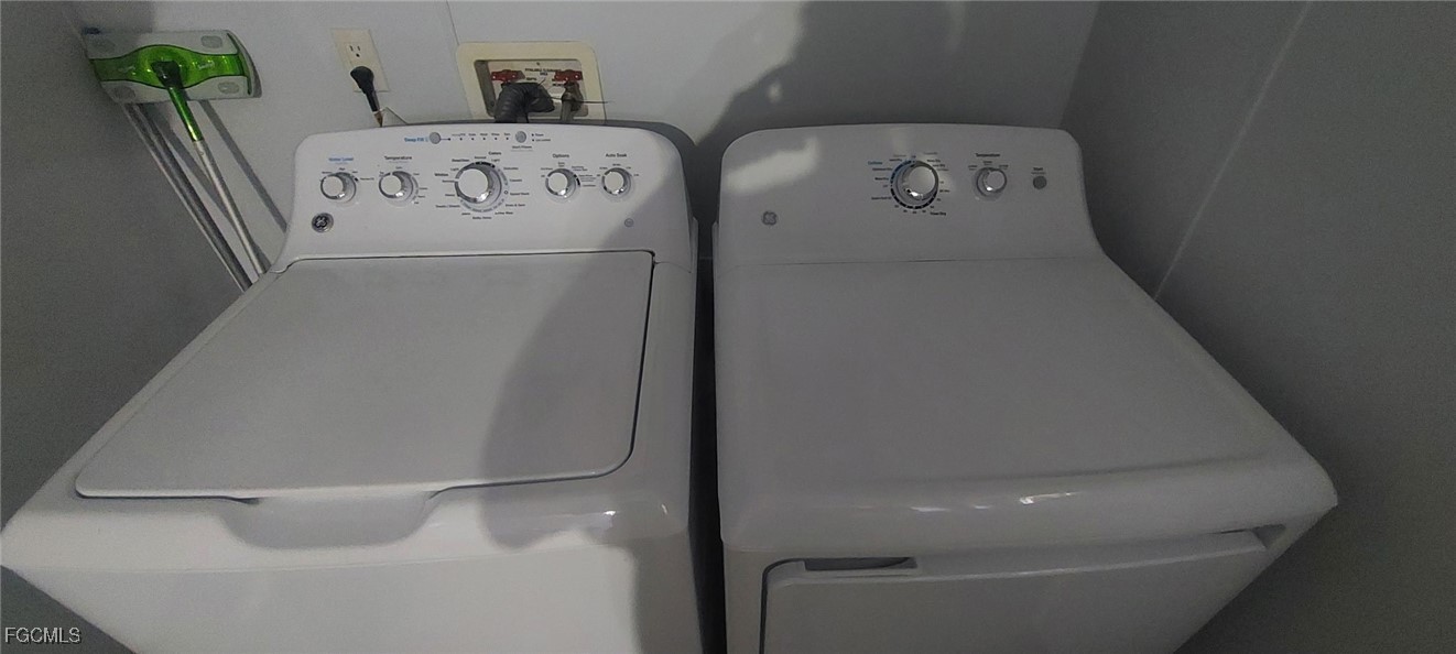 15582 Northwest 316th Street Okeechobee, FL 34972 - Photo 19 of 47 a close view of utility room