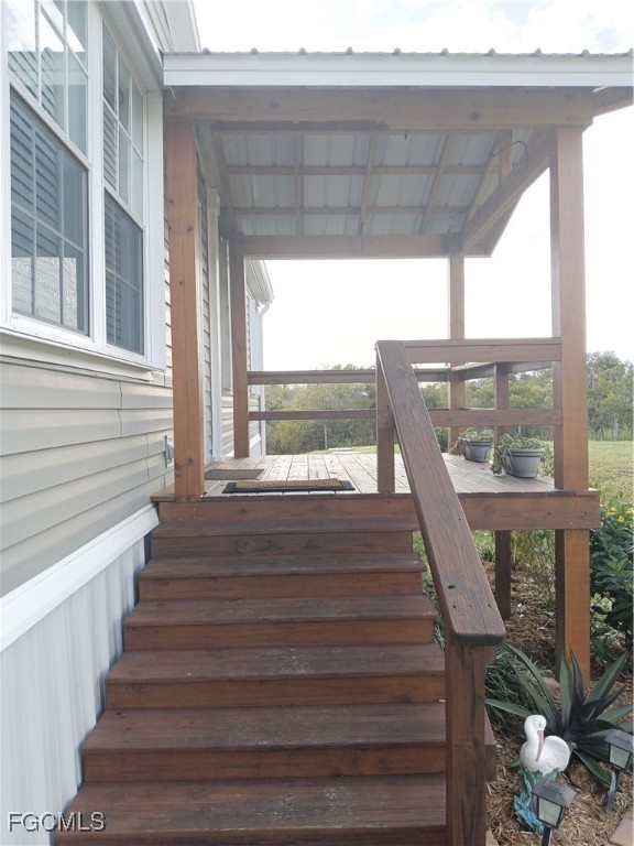15582 Northwest 316th Street Okeechobee, FL 34972 - Photo 7 of 47 a view of entryway