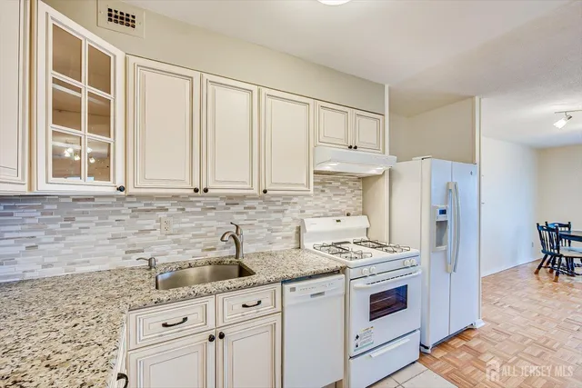 $199,000 | 123 South Adelaide Avenue, Unit 5N, Highland Park, NJ 08904