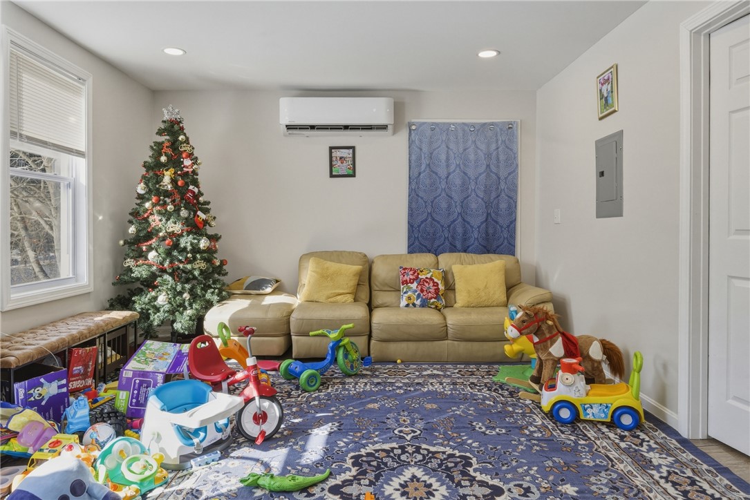 193 Shannock Village Road Richmond, RI 02875 - Photo 14 of 35