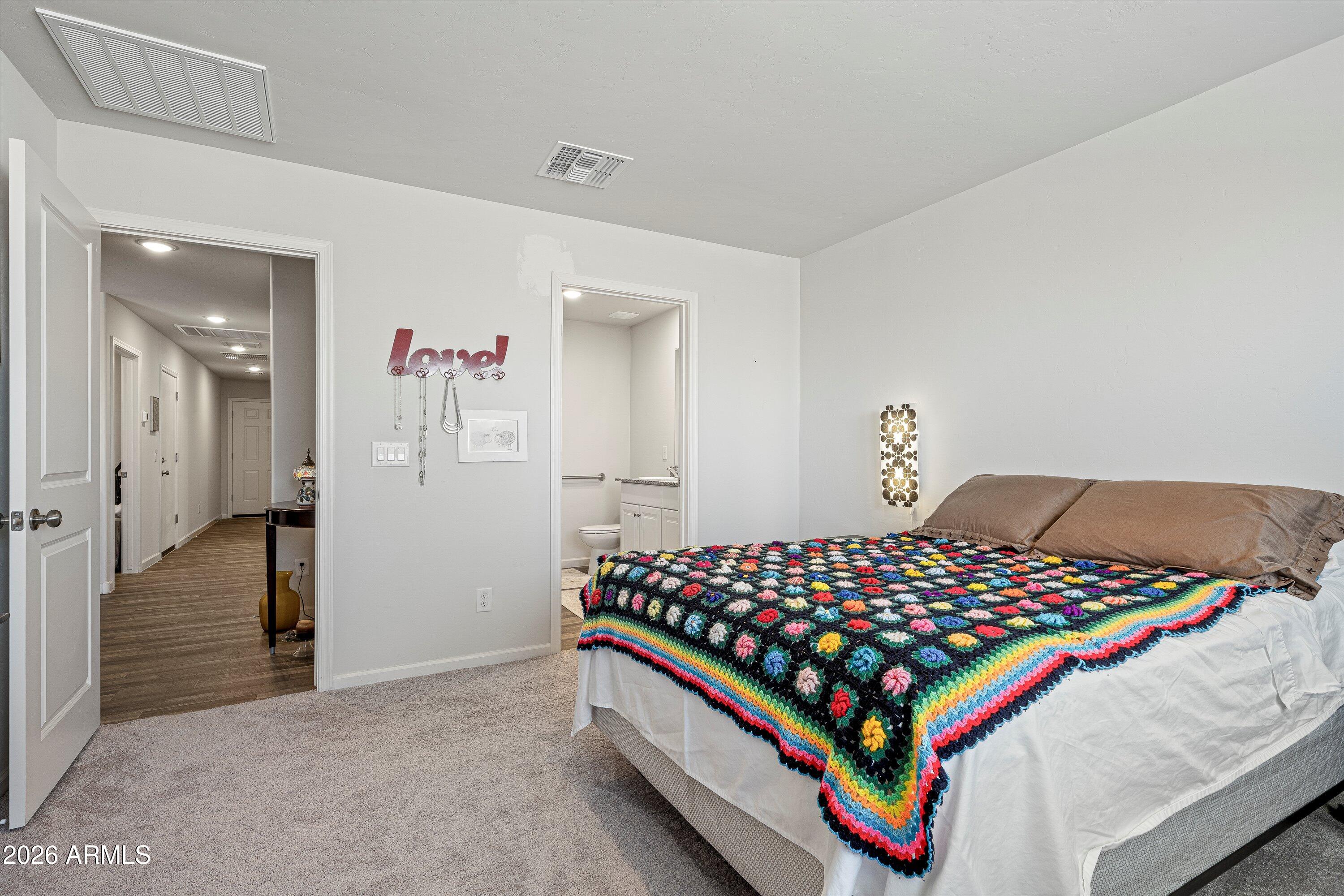 373 Redwood Loop Benson, AZ 85602 - Photo 16 of 29 16-Primary Bedroom