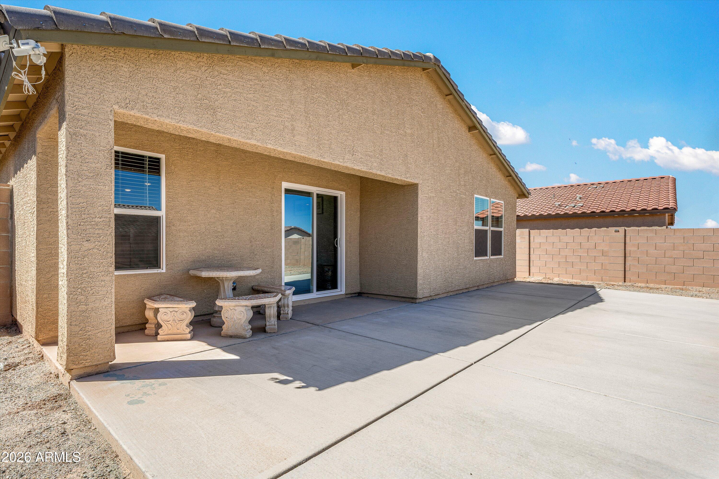 373 Redwood Loop Benson, AZ 85602 - Photo 26 of 29 26-Back Patio