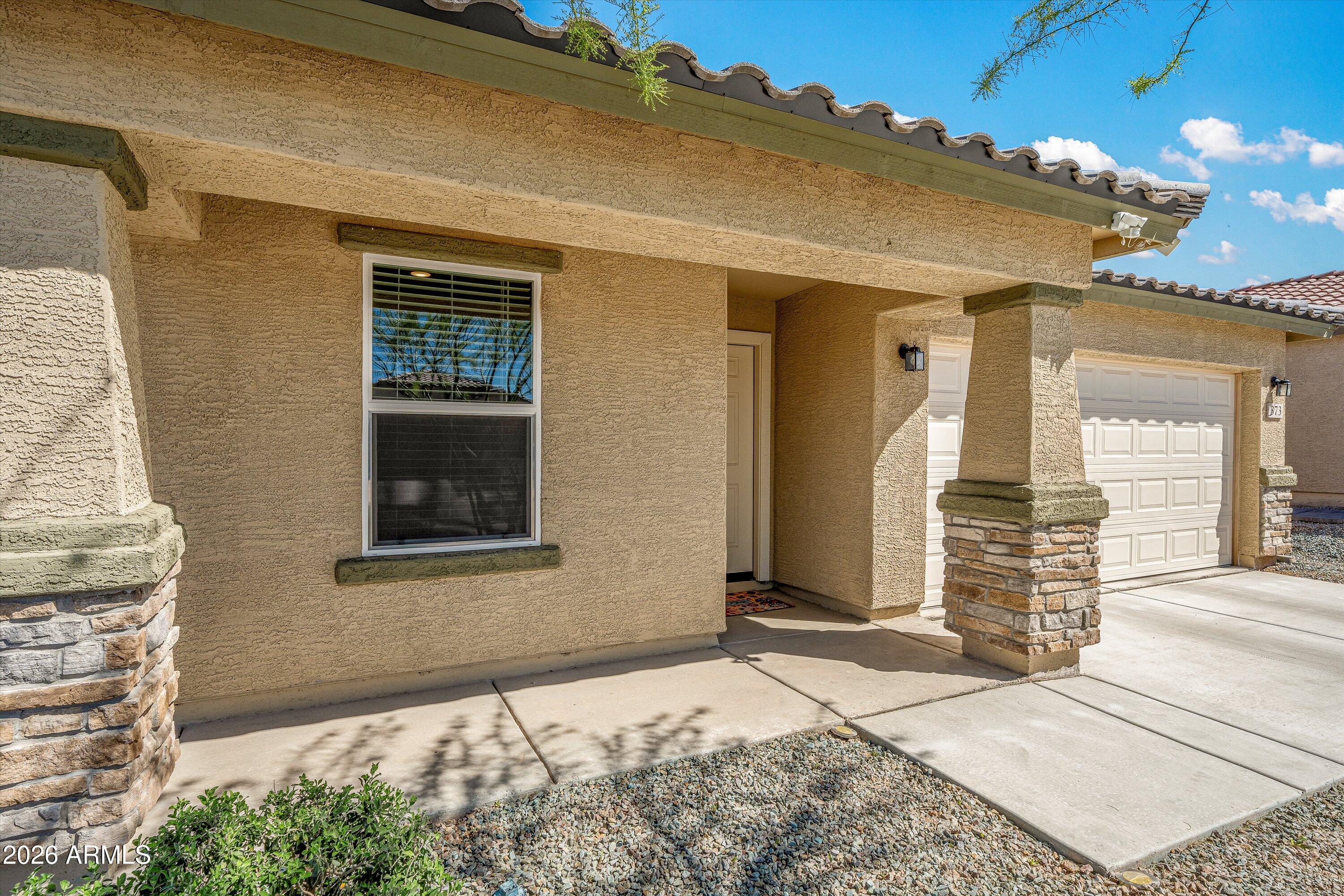 373 Redwood Loop Benson, AZ 85602 - Photo 5 of 29 05-Front Porch