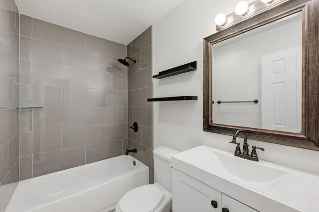 $489,000 | 2360 Hosp Way, Unit 129, Carlsbad, CA 92008