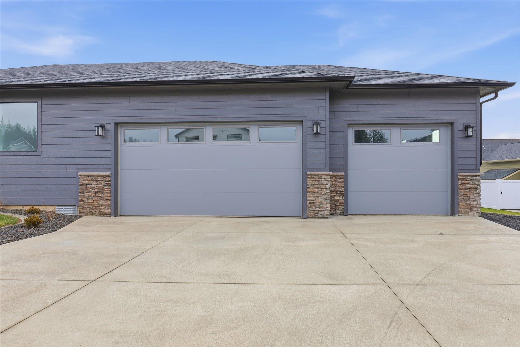 3424 East Yearling Road Chattaroy, WA 99003 - Photo 2 of 40