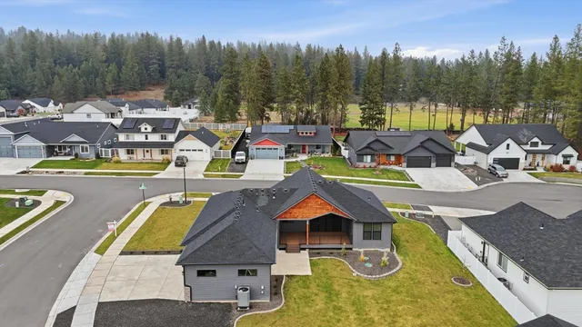 $649,900 | 3424 East Yearling Road, Chattaroy, WA 99003