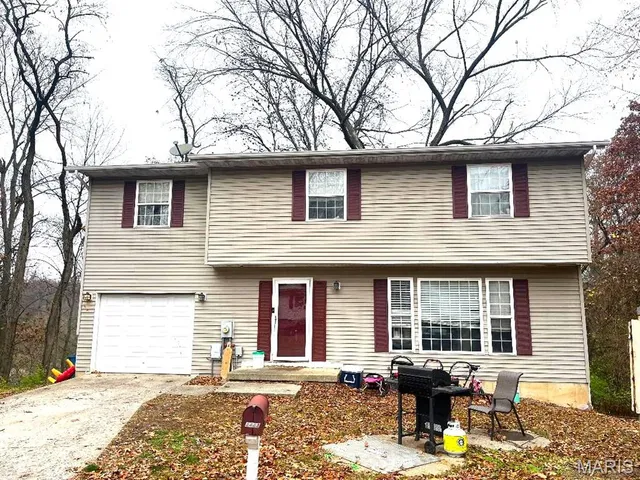 $169,900 | 4443 Delta Queen Lane, Godfrey, IL 62035