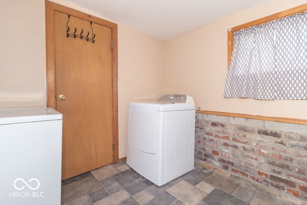 2820 Brown Street New Castle, IN 47362 - Photo 24 of 32