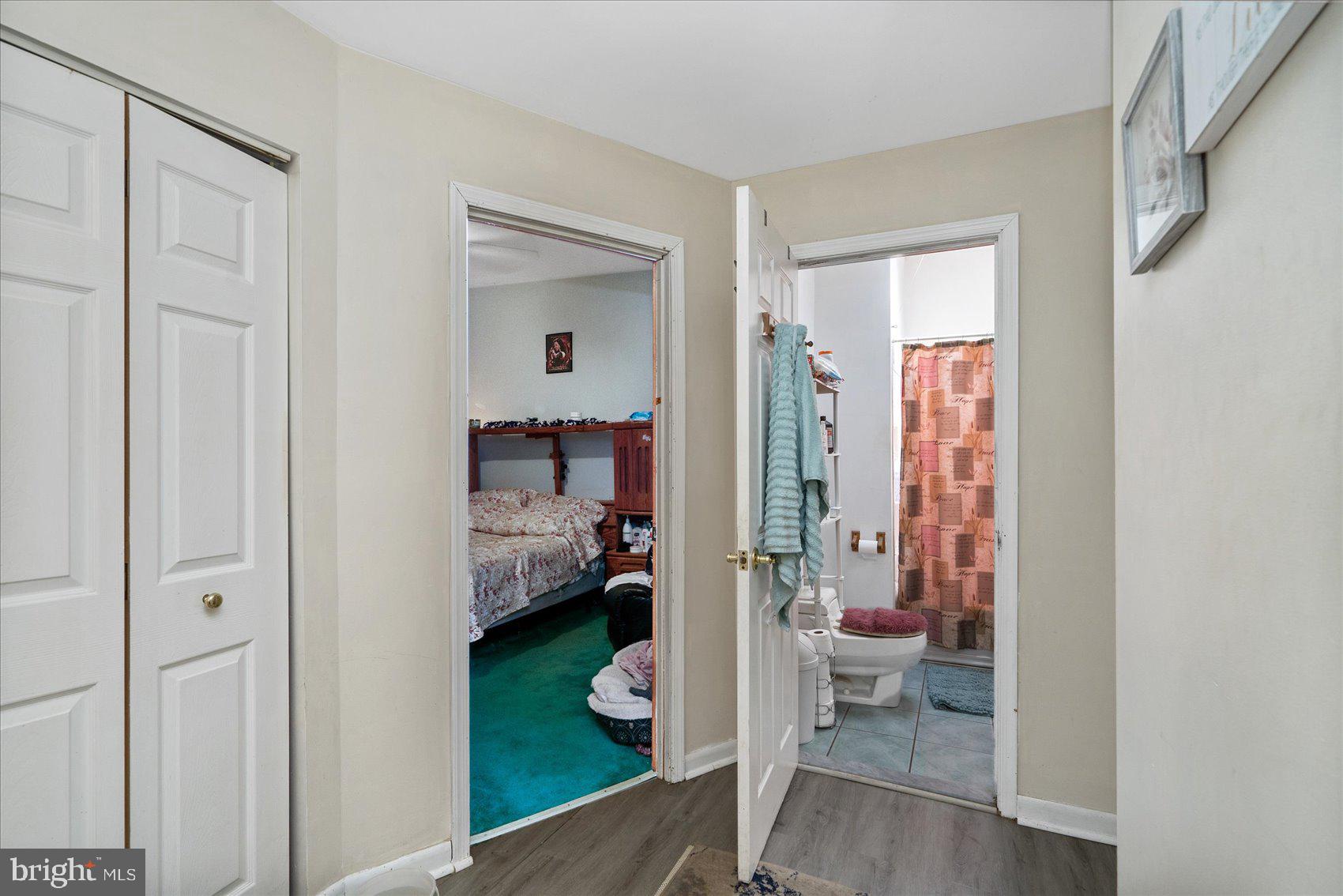 5219 Brookwood Road Baltimore, MD 21225 - Photo 14 of 38 Hallway