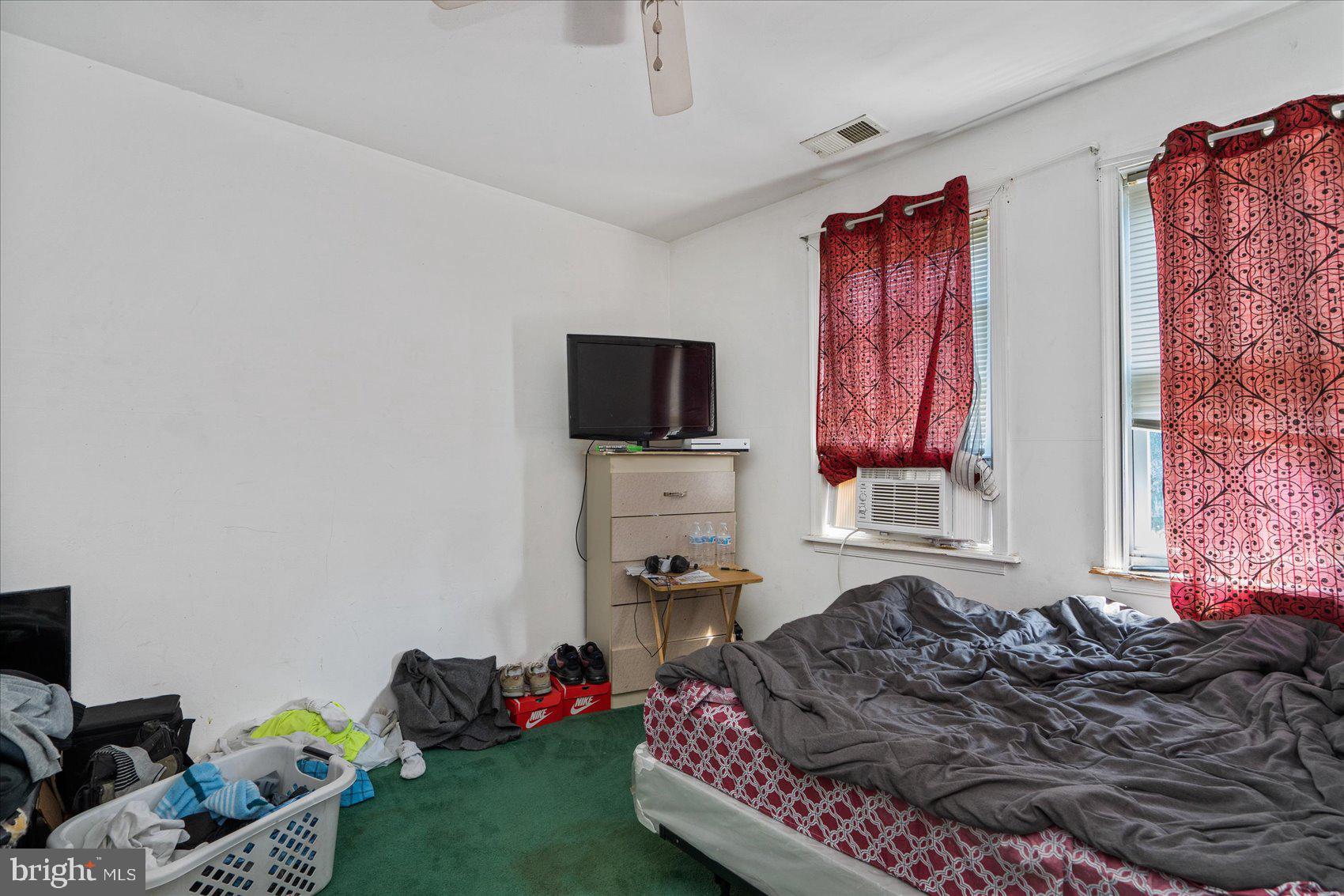 5219 Brookwood Road Baltimore, MD 21225 - Photo 22 of 38 Secondary Bedroom