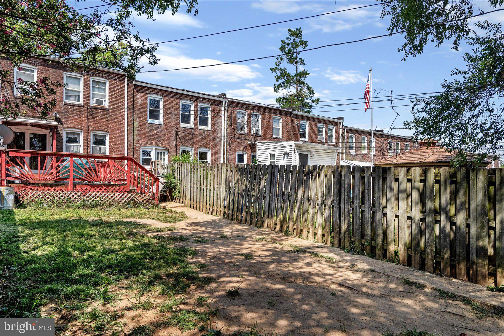 5219 Brookwood Road Baltimore, MD 21225 - Photo 35 of 38 Backyard