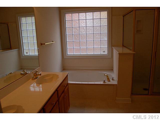 1936 Copperplate Road Charlotte, NC 28262 - Photo 11 of 16 Gallery Image 11