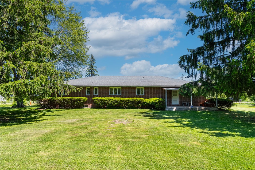 6075 Arbor Road Ontario, NY 14519 - Photo 5 of 27 Back of home
