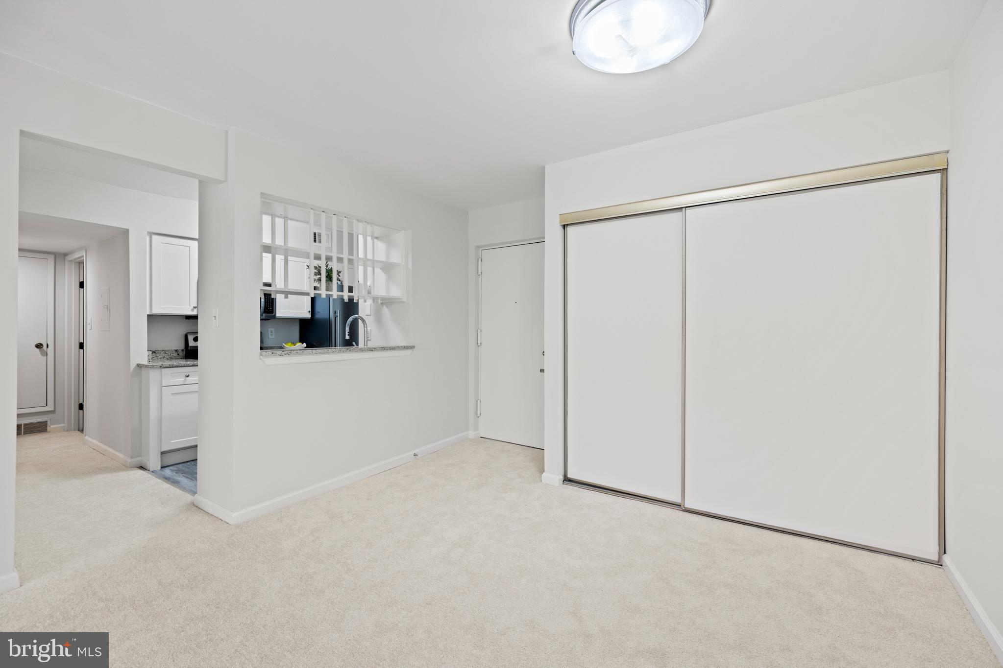 5821 E Royal Ridge Drive, Unit E Springfield, VA 22152 - Photo 10 of 35