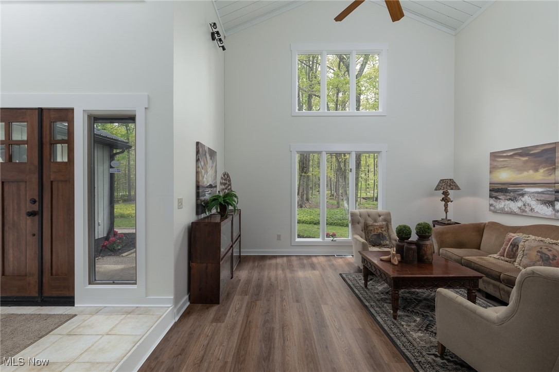 17130 Abbey Road Chagrin Falls, OH 44023 - Photo 5 of 41 Gallery Image 5