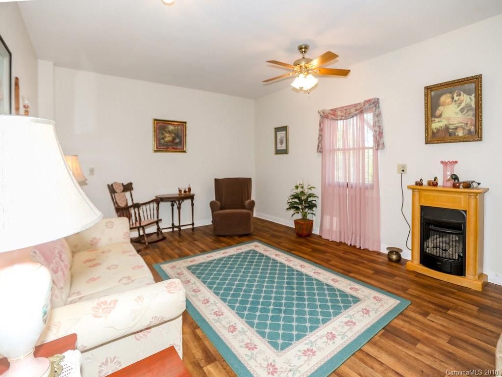 4390 Parris Branch Road Sylva, NC 28779 - Photo 12 of 25 Gallery Image 12