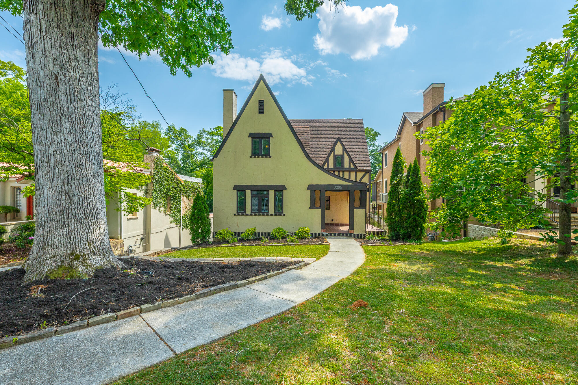 1206 East Dallas Road Chattanooga, TN 37405 - Photo 3 of 152 1207 E Dallas Road HD-94