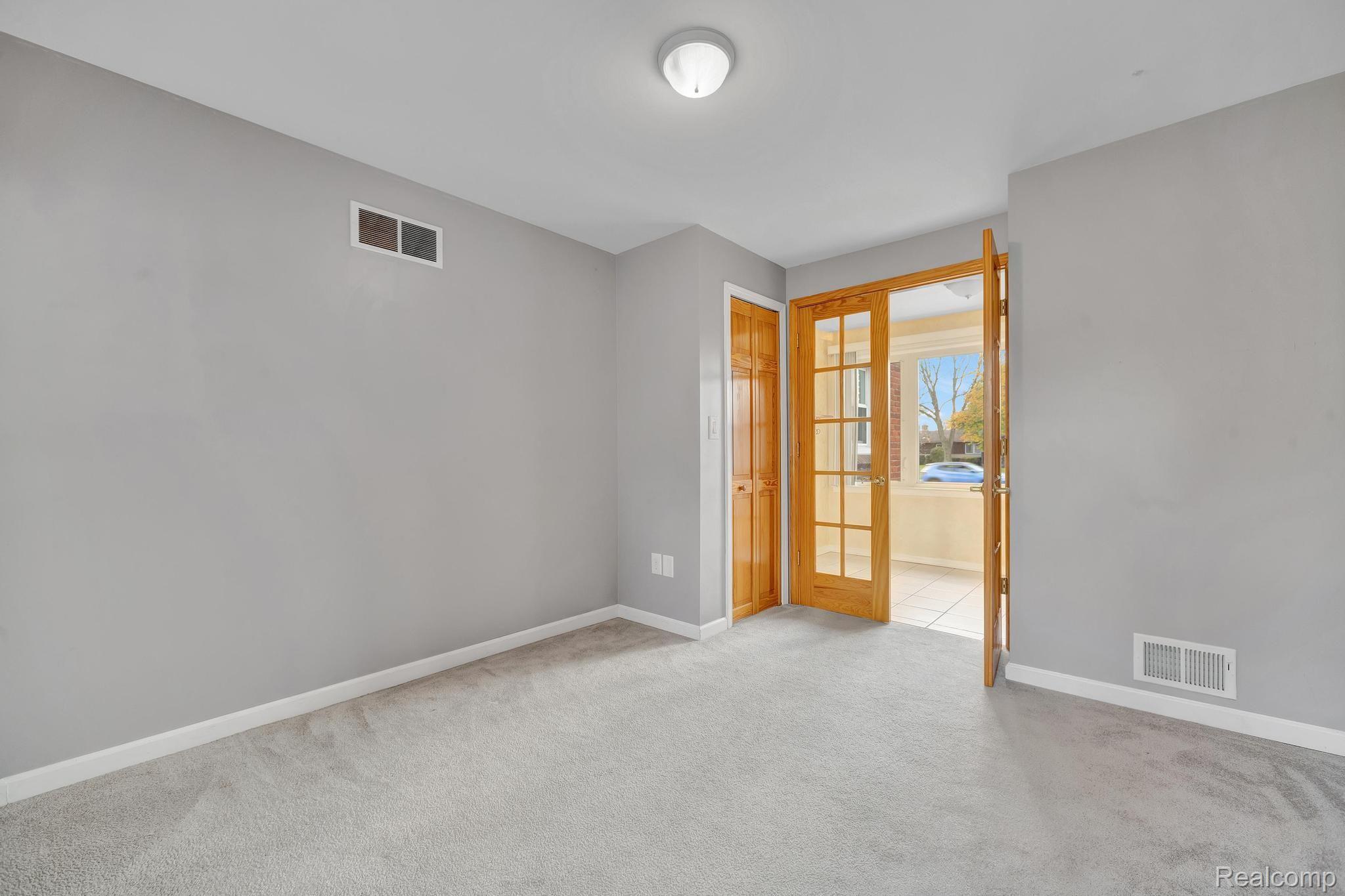 14718 Inkster Road Redford, MI 48239 - Photo 17 of 33 Gallery Image 17