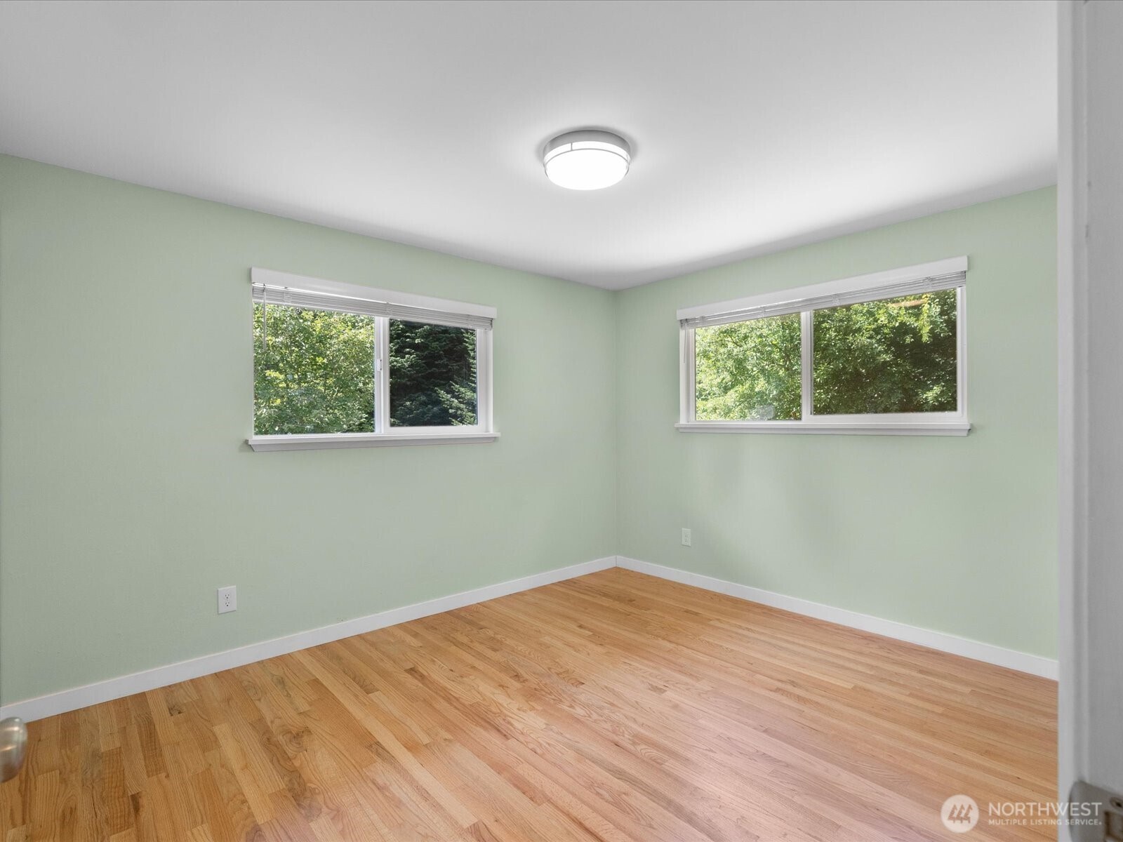 17829 Northeast 93rd Place Bothell, WA 98011 - Photo 21 of 38 Gallery Image 21