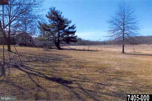 960 Biglerville Road Gettysburg, PA 17325 - Photo 4 of 11 Gallery Image 4