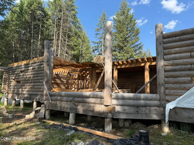 $499,000 | 890 Pokey Creek Road, Fernwood, ID 83830