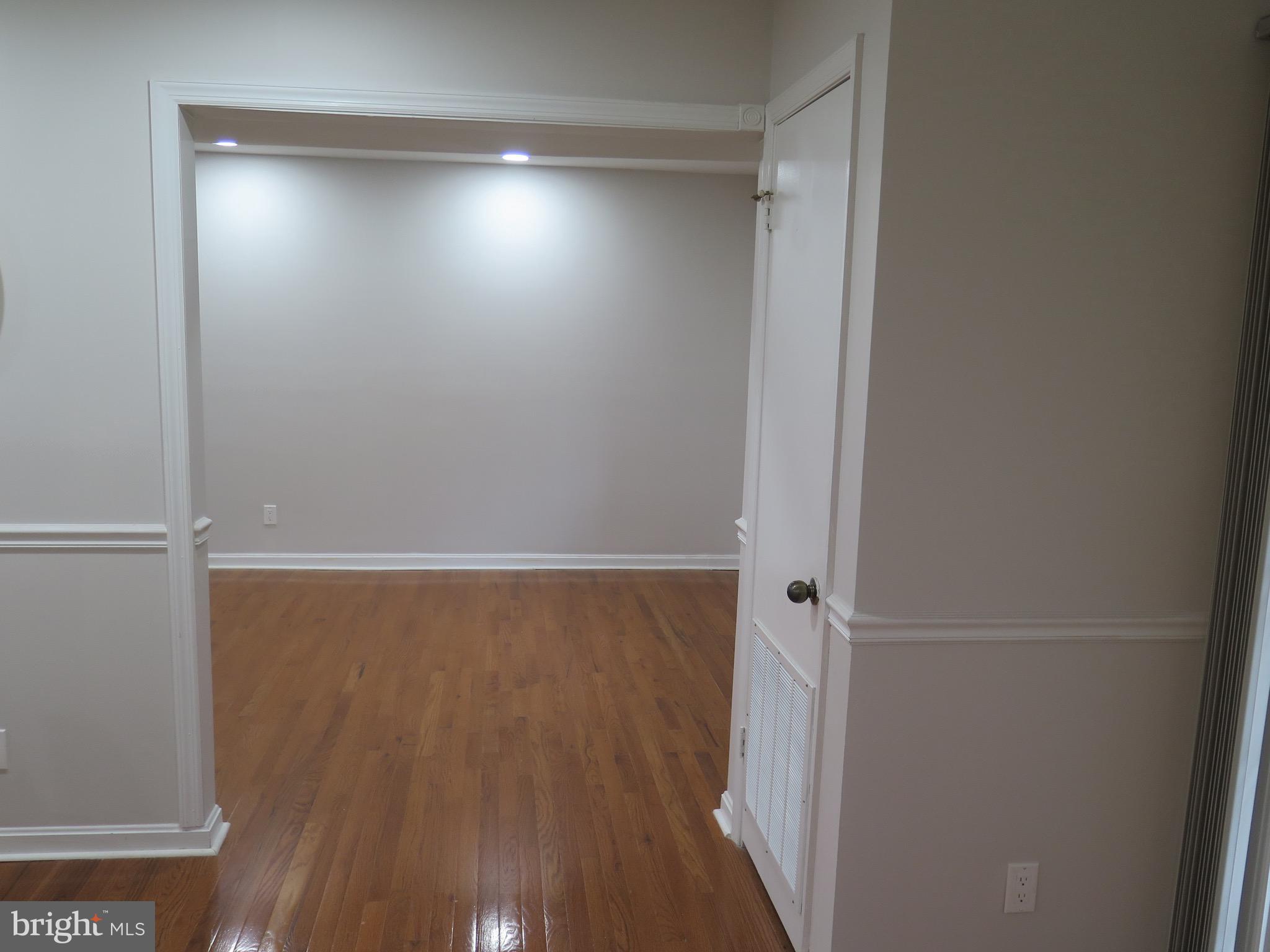 4952 Columbia Road, Unit 817 Columbia, MD 21044 - Photo 10 of 34 Interior View