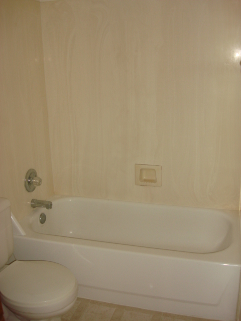 1232 East Redfield Road Phoenix, AZ 85022 - Photo 13 of 16 Bathroom 3