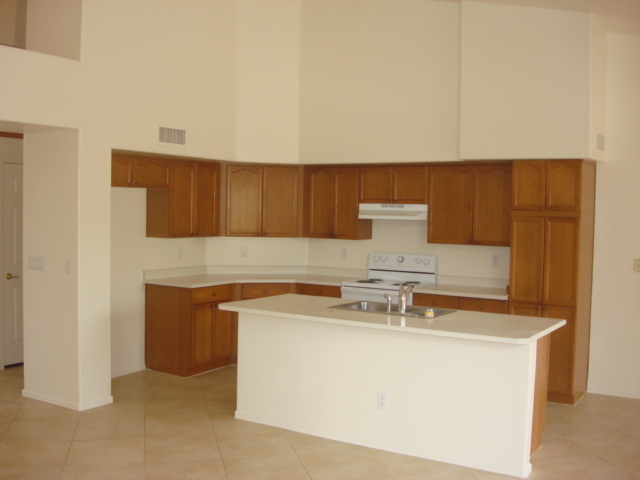 1232 East Redfield Road Phoenix, AZ 85022 - Photo 4 of 16 Kitchen