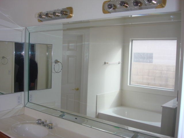 1232 East Redfield Road Phoenix, AZ 85022 - Photo 8 of 16 Master Bathroom