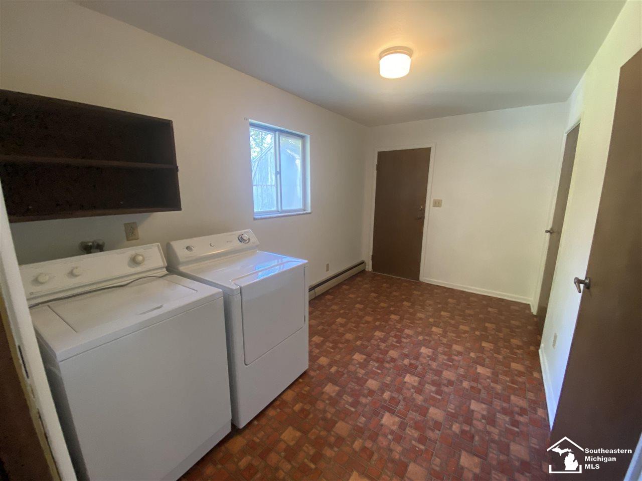 7924 Wiseman Road Lambertville, MI 48144 - Photo 11 of 35 50057281-10.JPG